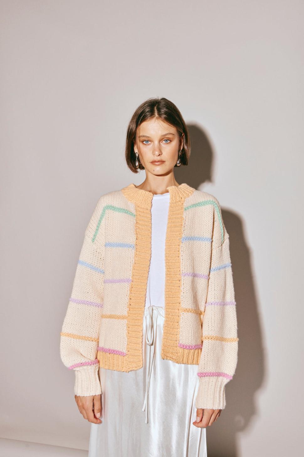 VRG GRL Cardigans | Women Vera Cardigan Apricot