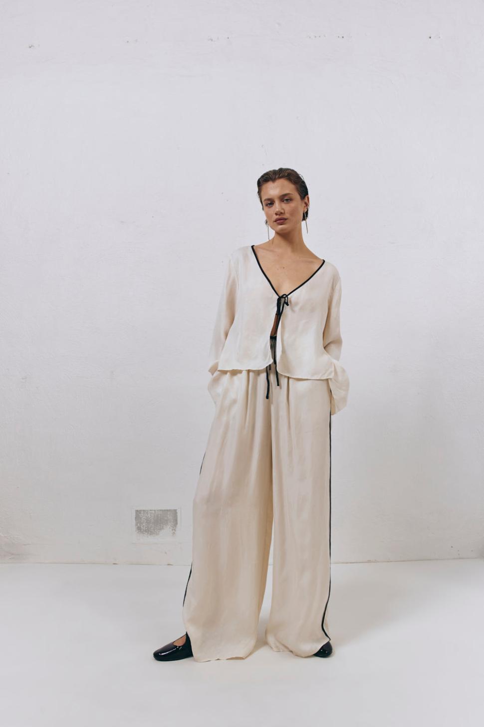 VRG GRL Long Sleeve | Women Moonscapes Tie Front Top Cream