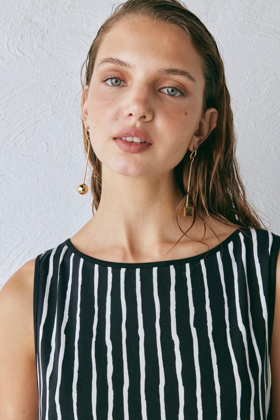 VRG GRL Sets | Women Aster Top Black Stripe