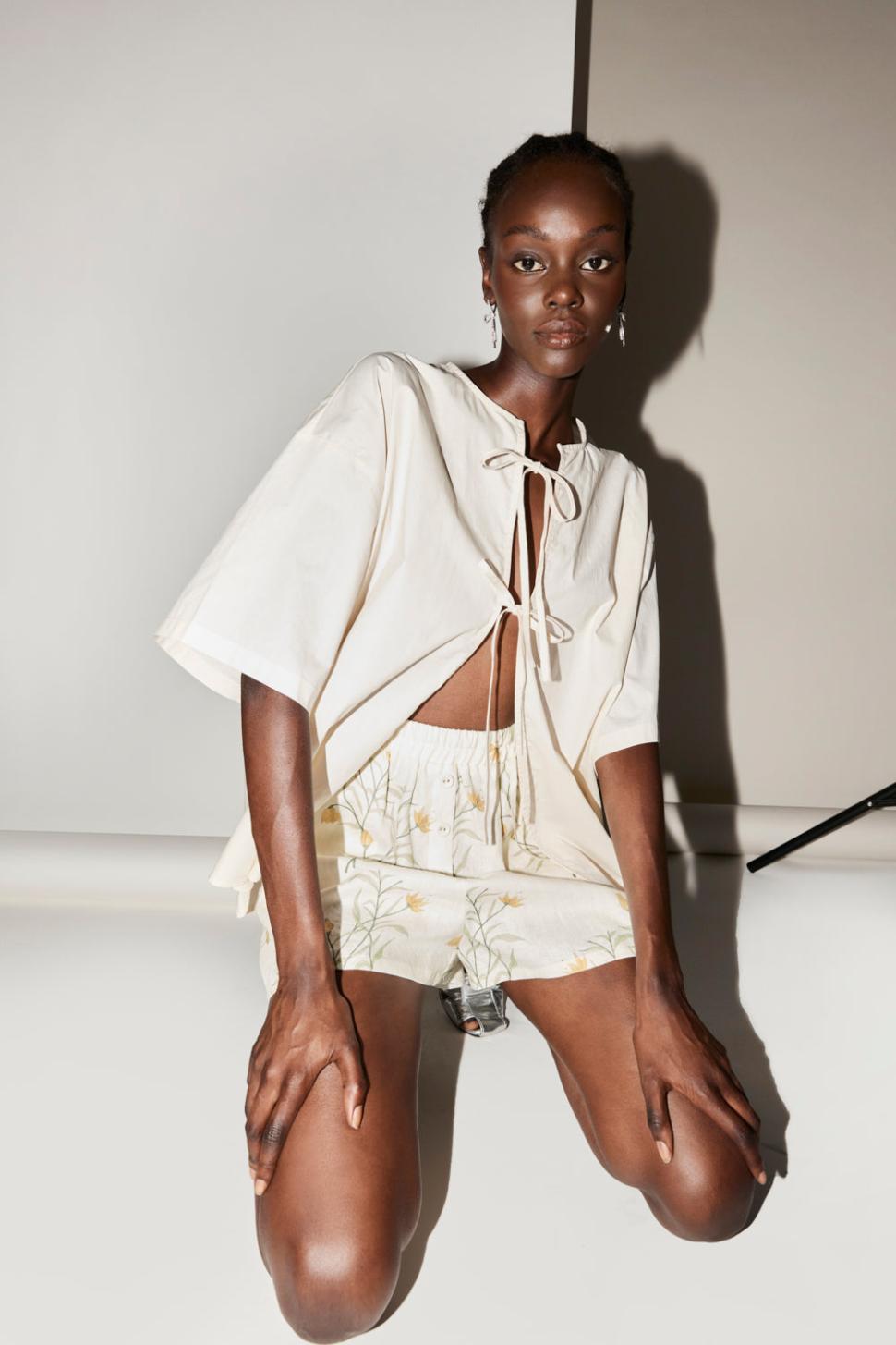 VRG GRL Sets | Women Eliza Linen Shorts Florette