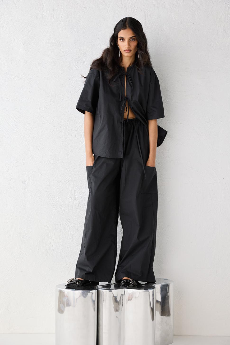 VRG GRL Sets | Women Naomi Smock Top Black