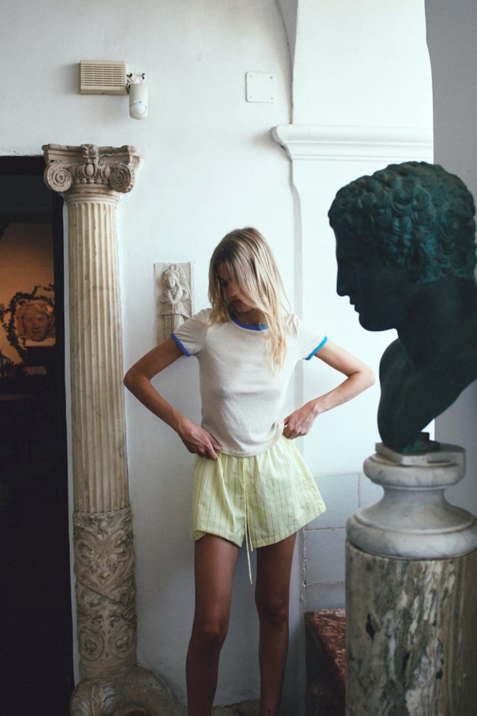 VRG GRL Short Sleeve | Women Lane Tee Oatmeal