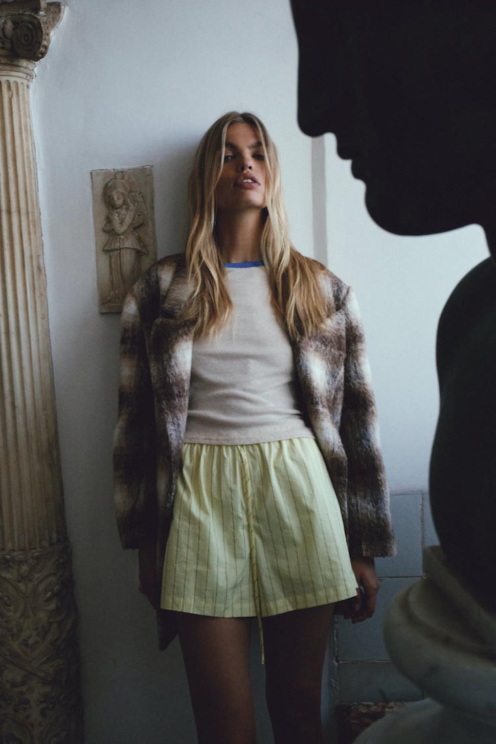 VRG GRL Short Sleeve | Women Lane Tee Oatmeal