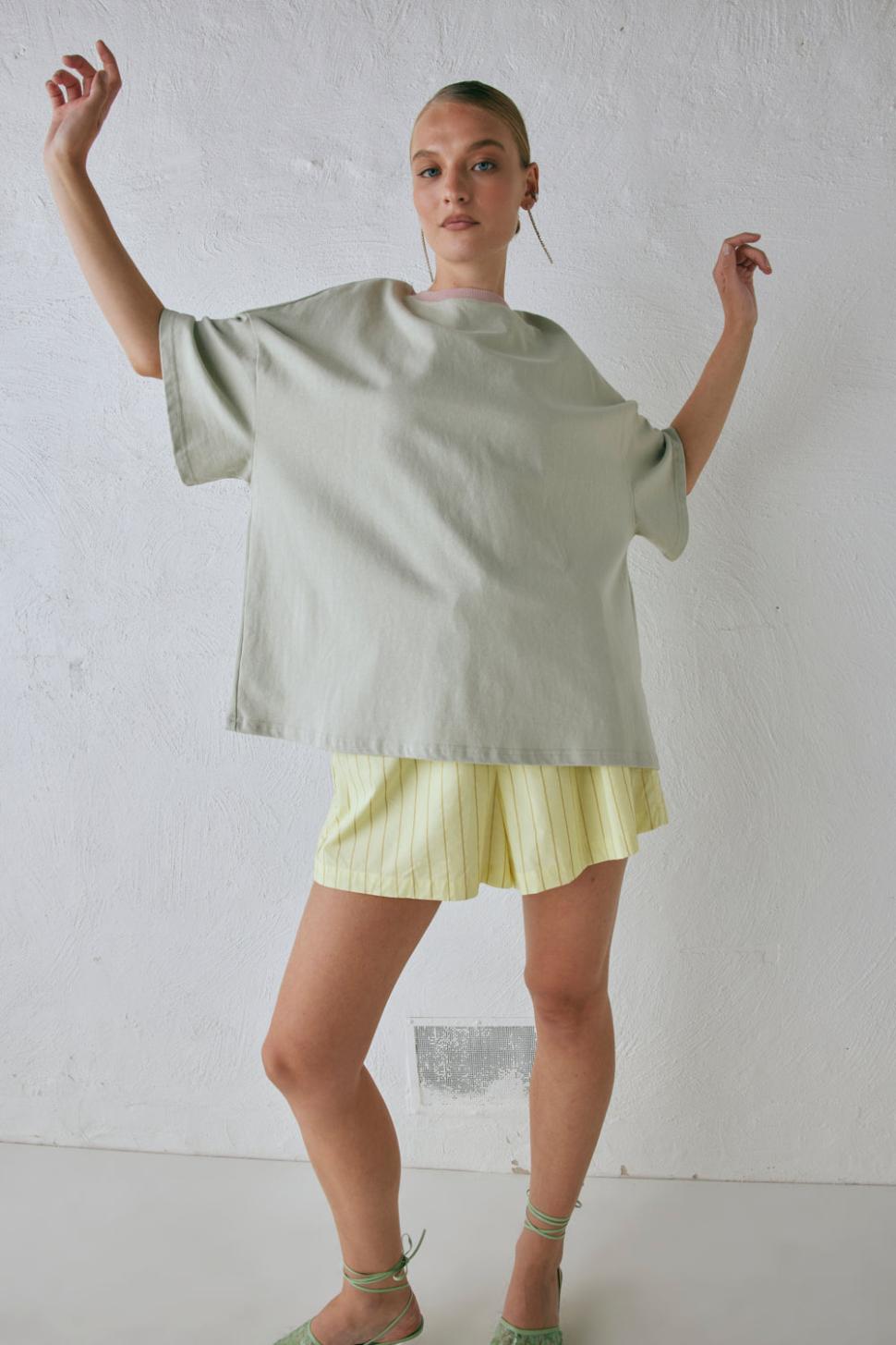 VRG GRL Short Sleeve | Women Willow Tee Oyster