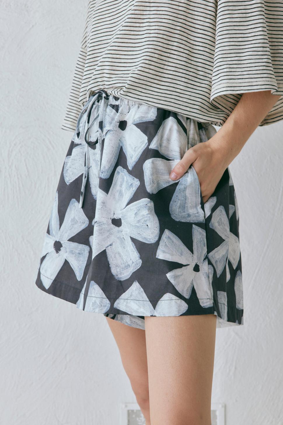 VRG GRL Shorts | Women Annika Shorts Fiore