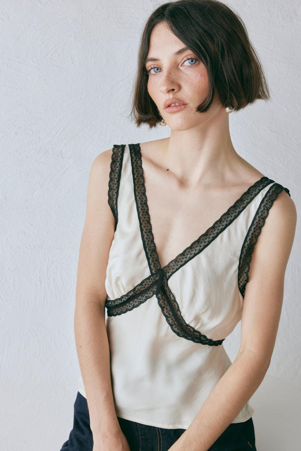 VRG GRL Sleeveless | Women Andi Top Cream