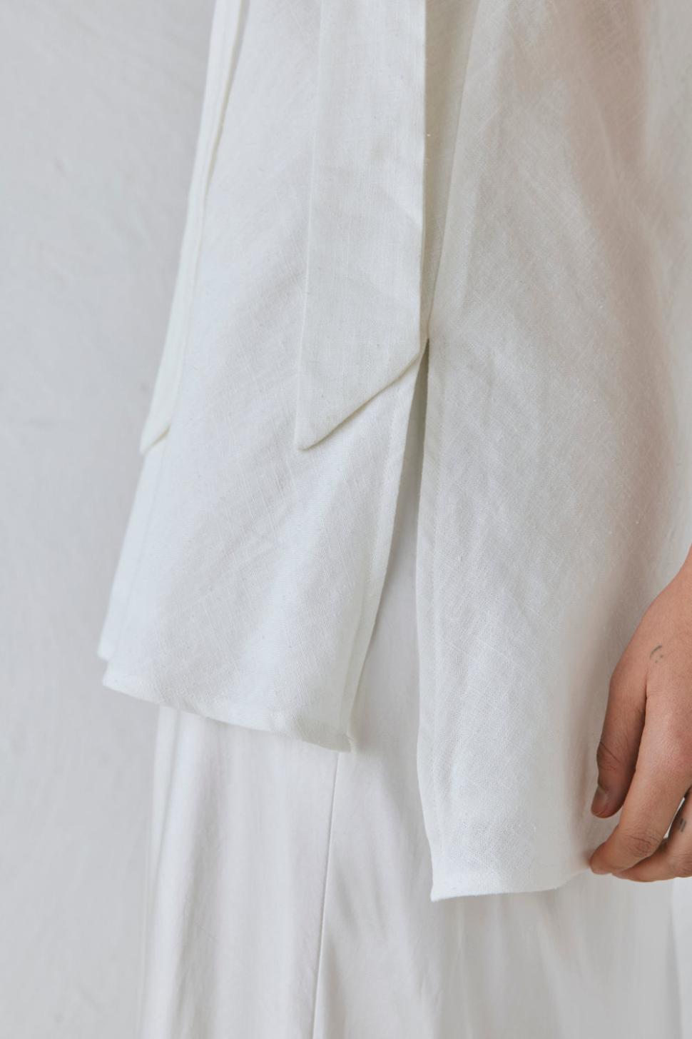 VRG GRL Sleeveless | Women Nava Top White