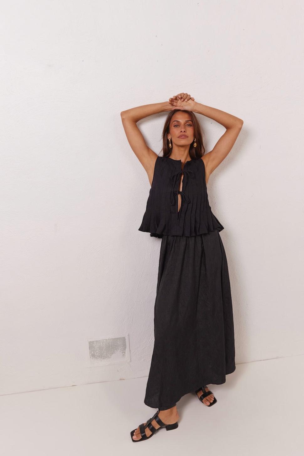 VRG GRL Sleeveless | Women Valeria Linen Top Black