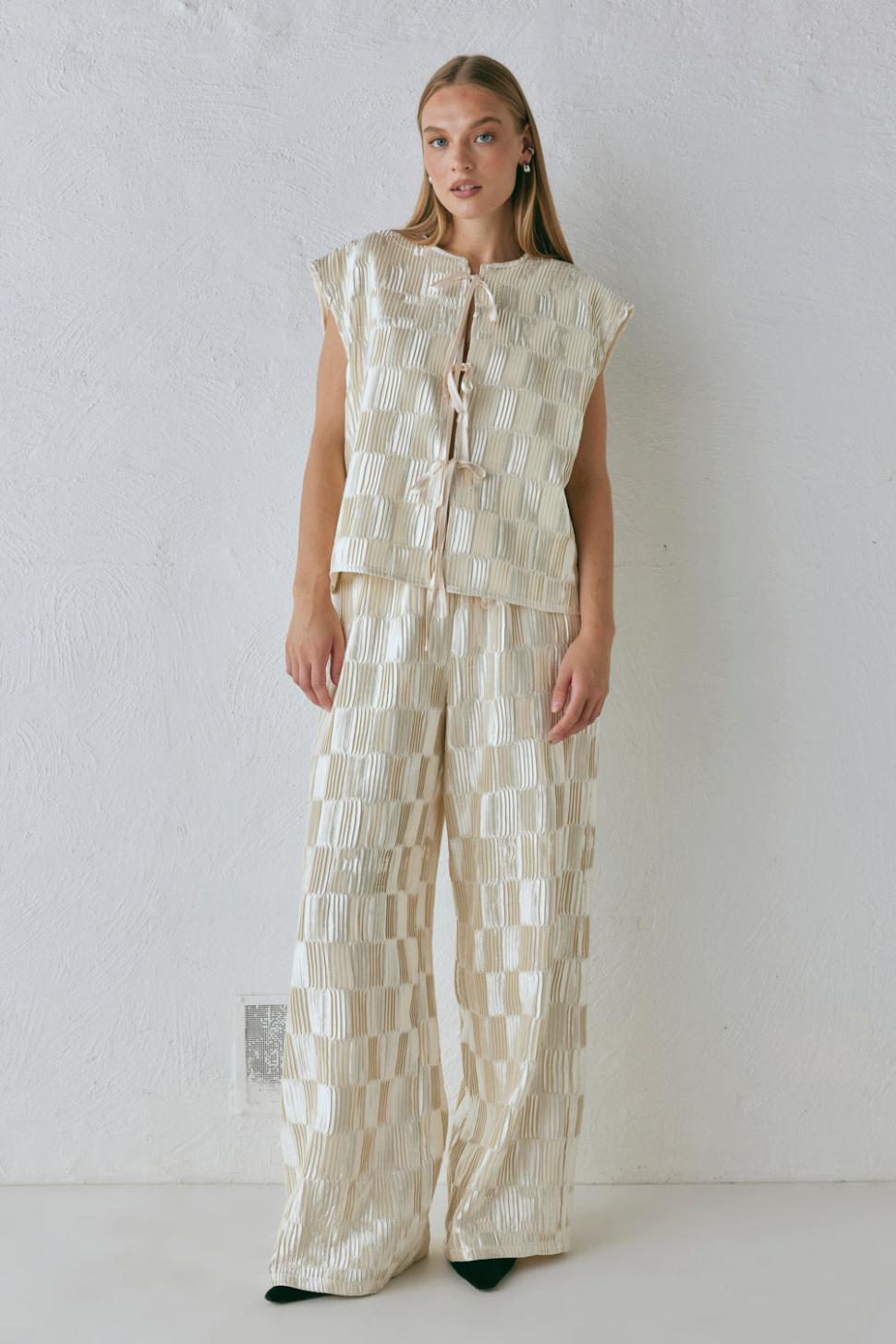 VRG GRL Vests | Women Enni Smock Top Cream